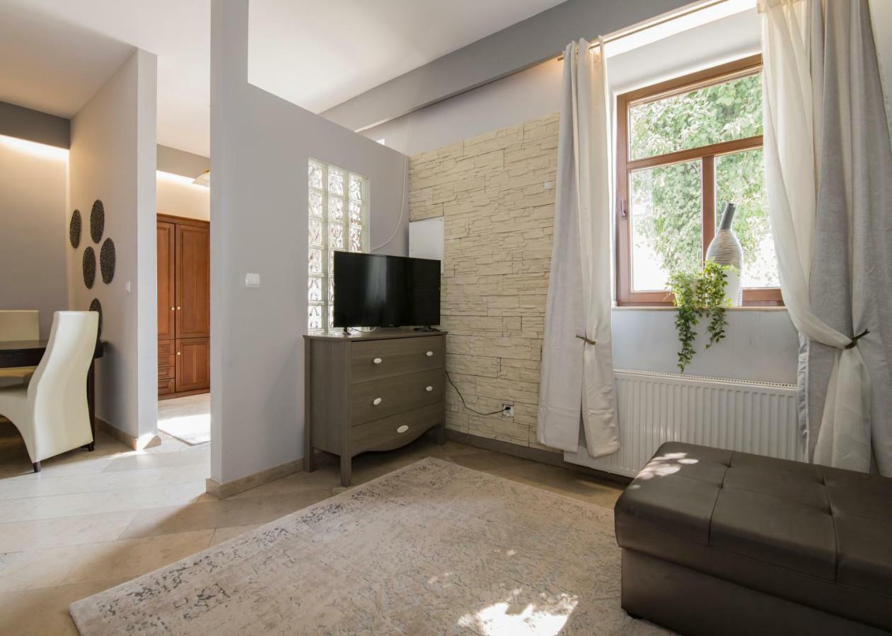 Apartamenty Na Warszawskiej Sieradz Esterno foto