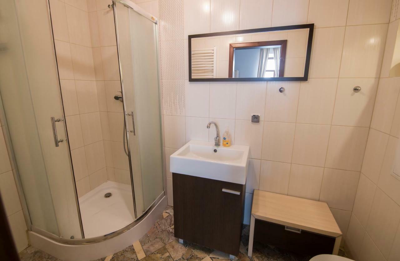 Apartamenty Na Warszawskiej Sieradz Esterno foto